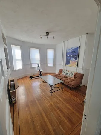 $5,600 | 58 Aspinwall Avenue, Unit 1, Brookline, MA 02446
