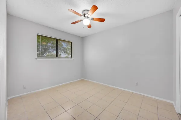 $1,250 | 2008 Old W Place, Unit B, Round Rock, TX 78681