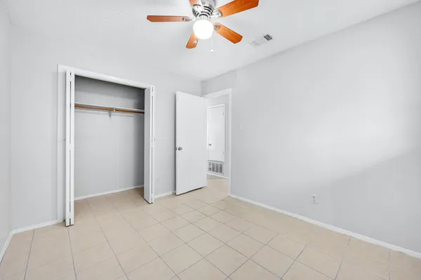 $1,250 | 2008 Old W Place, Unit B, Round Rock, TX 78681