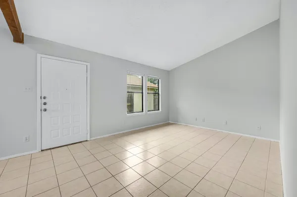 $1,250 | 2008 Old W Place, Unit B, Round Rock, TX 78681