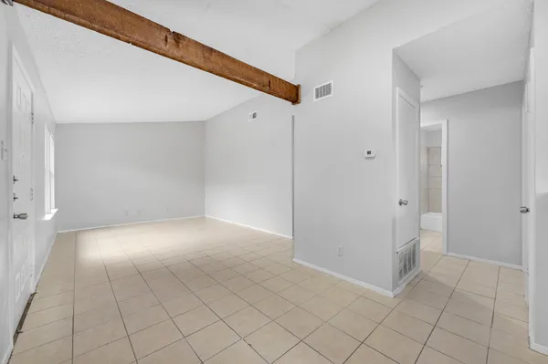 $1,250 | 2008 Old W Place, Unit B, Round Rock, TX 78681