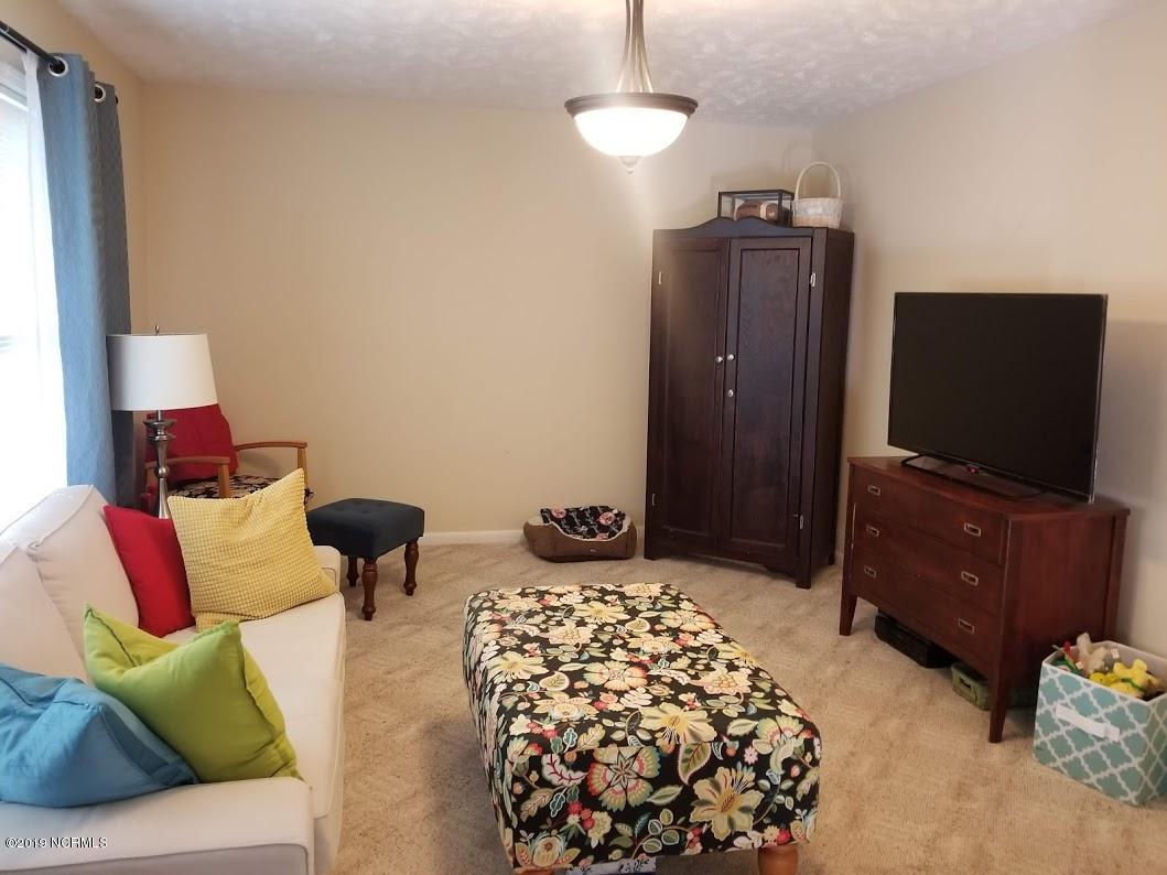 11720 Purcell Road Laurinburg, NC 28352 - Photo 5 of 21 living 2