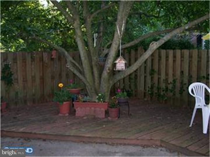 10 Ridgewood Place Willingboro, NJ 08046 - Photo 4 of 11 Back Yard