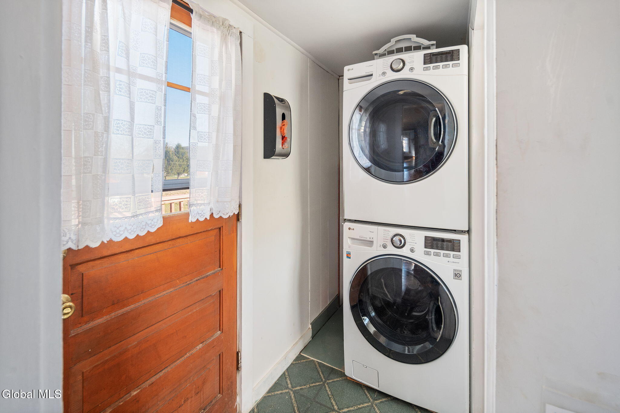 1885 Tarrytown Road New Scotland, NY 12067 - Photo 14 of 39 14-1885TarrytownRd_14