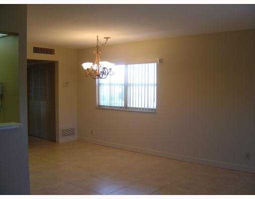 475 Saxony Way Delray Beach, FL 33446 - Photo 3 of 15 Additional Photo