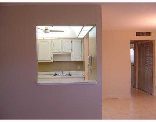 475 Saxony Way Delray Beach, FL 33446 - Photo 5 of 15 Additional Photo