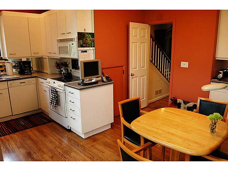 110 Schenley Road Pittsburgh, PA 15217 - Photo 11 of 25 Kitchen.