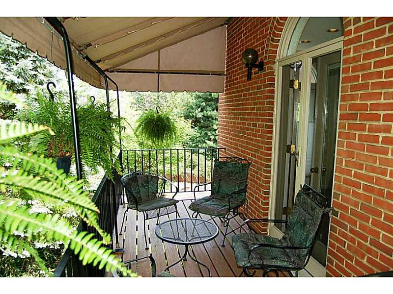 110 Schenley Road Pittsburgh, PA 15217 - Photo 19 of 25 Patio/Deck.