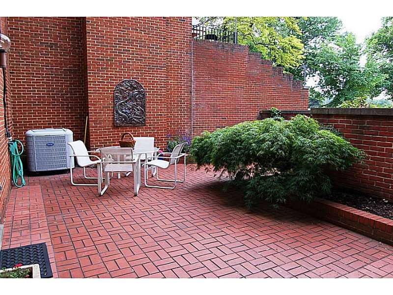 110 Schenley Road Pittsburgh, PA 15217 - Photo 23 of 25 Patio/Deck.