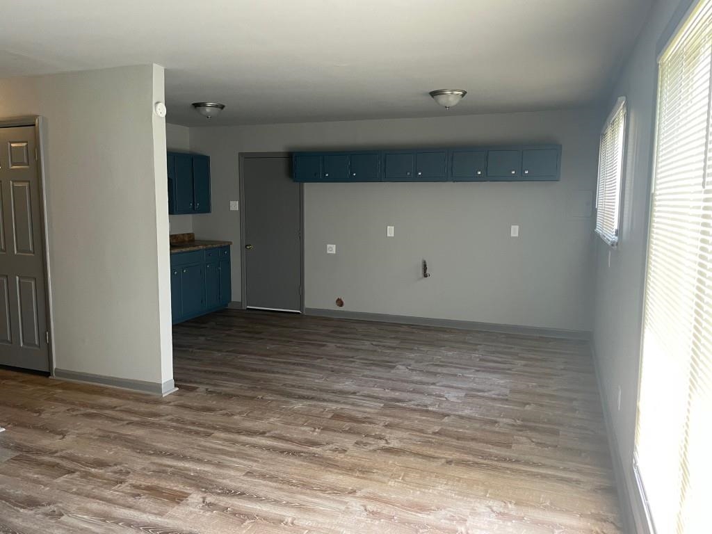 356 Delta Road Memphis, TN 38109 - Photo 3 of 12 a view of a room