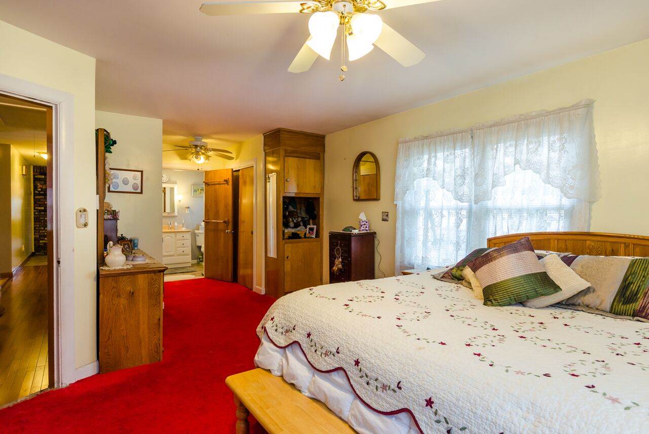 133 Marsh Road Pelham, NH 03076 - Photo 24 of 40