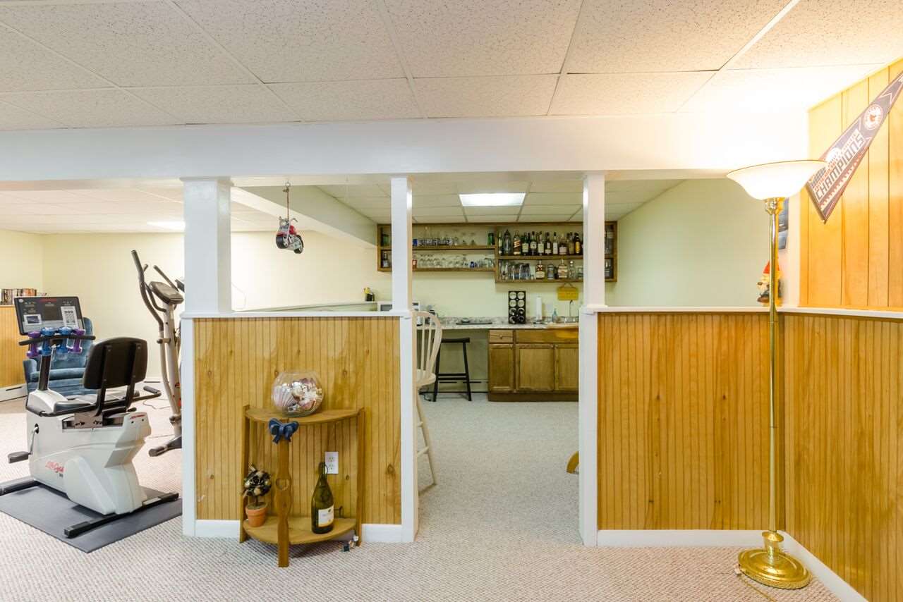 133 Marsh Road Pelham, NH 03076 - Photo 26 of 40