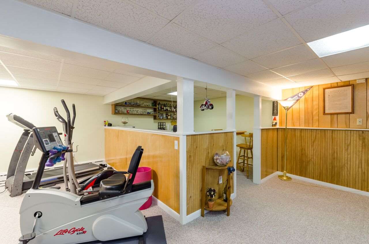 133 Marsh Road Pelham, NH 03076 - Photo 27 of 40