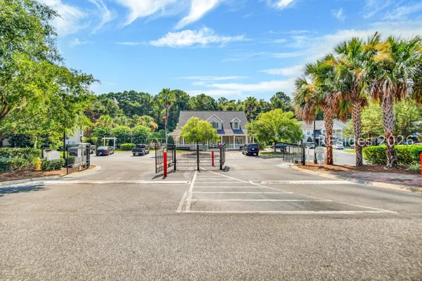 $189,000 | 50 Pebble Beach Cove, Unit H116, Bluffton, SC 29910