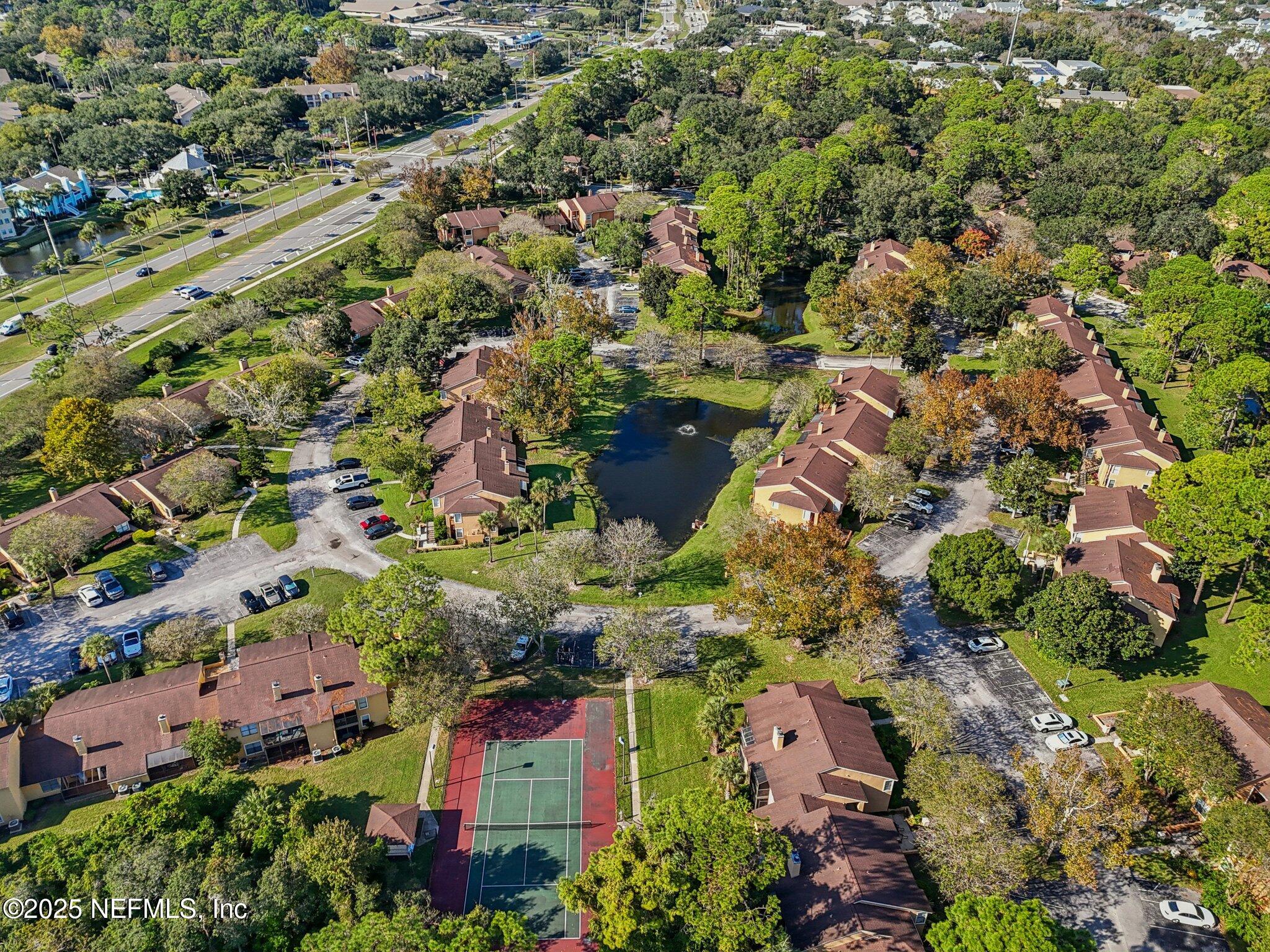 930 Seashell Lane Ponte Vedra Beach, FL 32082 - Photo 25 of 29 an aerial view of residential houses with outdoor space