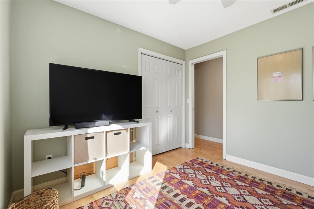 28 Trillium Way Amherst, MA 01002 - Photo 32 of 42