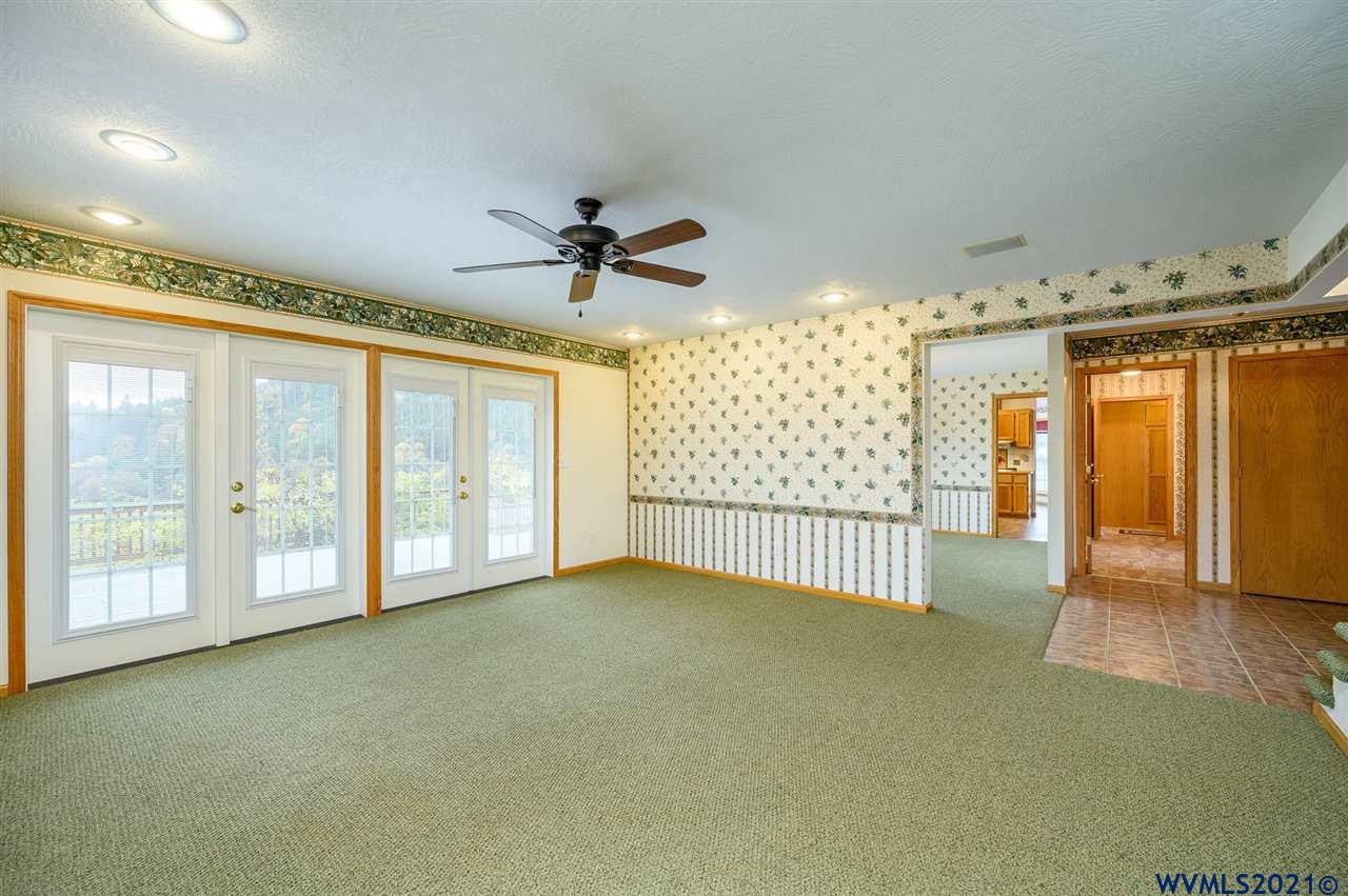 17461 Southwest Gopher Valley Road Sheridan, OR 97378 - Photo 9 of 41 Gallery Image 9