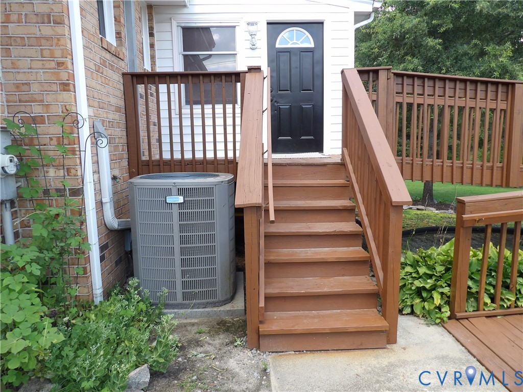 3813 Johnson Road Petersburg, VA 23805 - Photo 10 of 51 Brick exterior with white siding accents