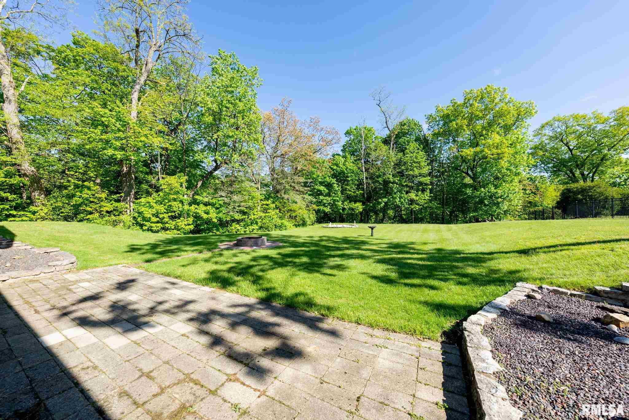 401 West Timber Ridge Drive Peoria, IL 61615 - Photo 37 of 41 Gallery Image 37
