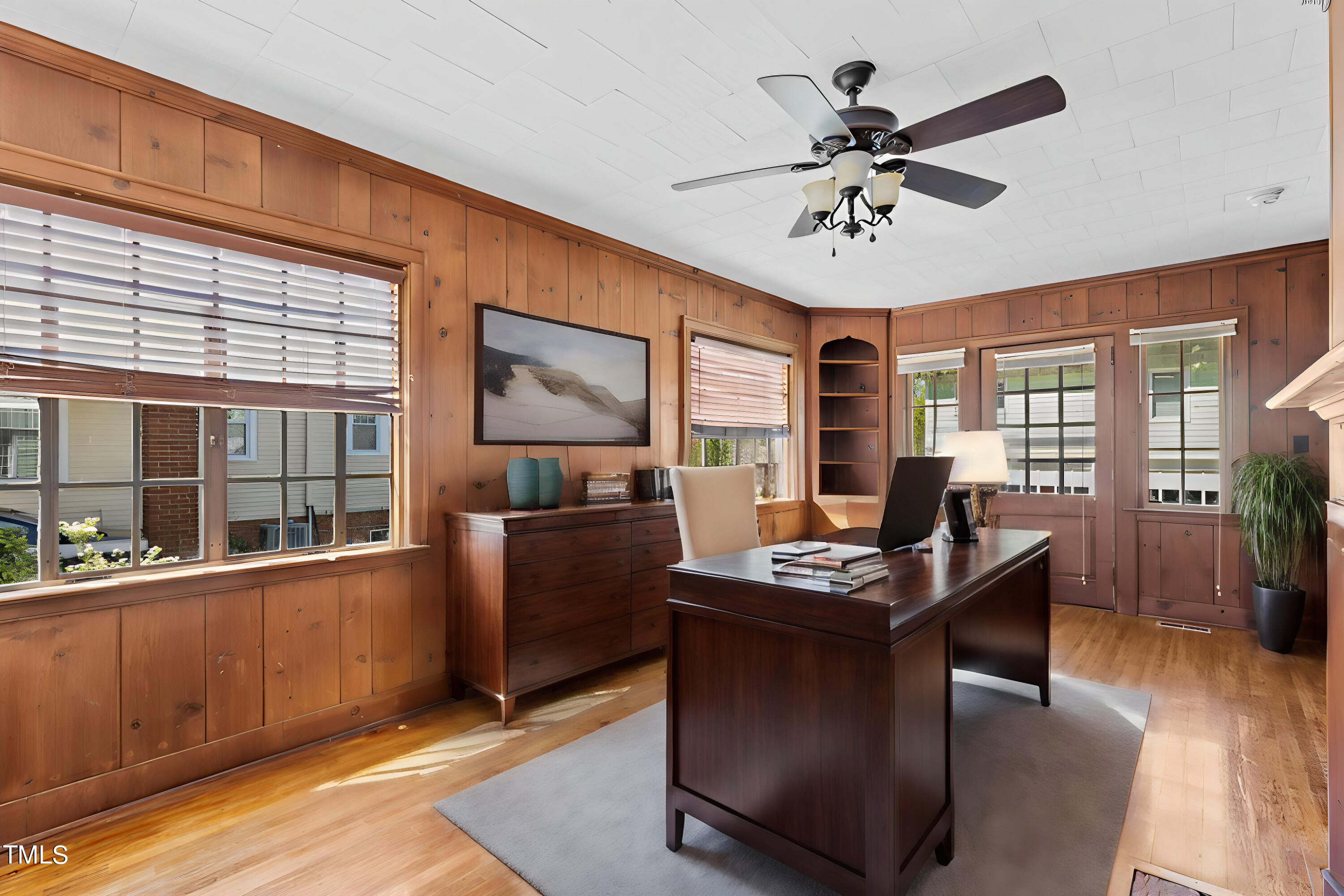505 South Main Street Roxboro, NC 27573 - Photo 4 of 33 Virtual Staging AI - 11-web-or-mls-8Y3A4