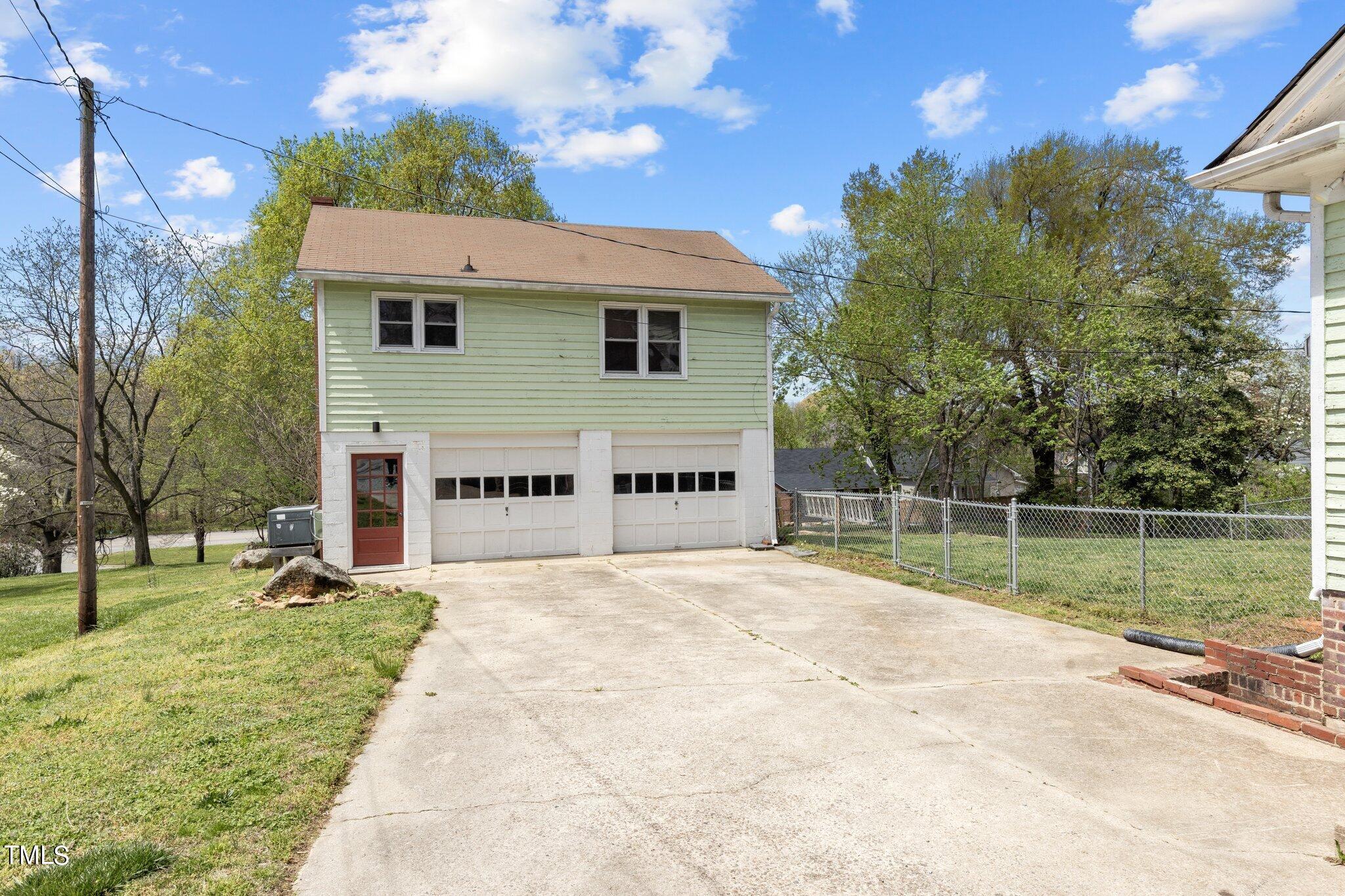 505 South Main Street Roxboro, NC 27573 - Photo 8 of 33 3-web-or-mls-8Y3A4240