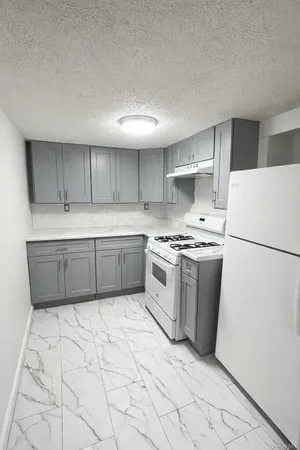 $2,650 | 278 Mile Square Road, Yonkers, NY 10701