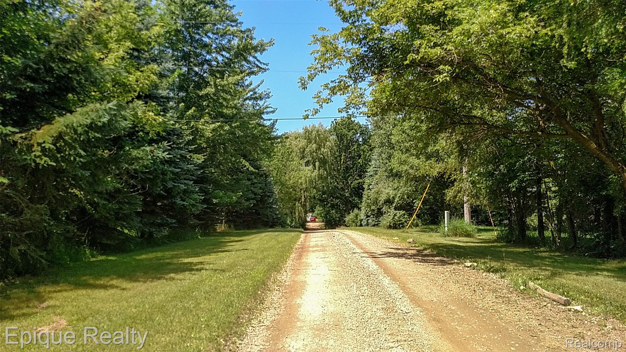 300 West Dewey Road Owosso, MI 48867 - Photo 10 of 15 300 W Dewey-08.jpg