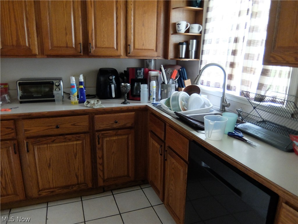 4022 Devon Street Southeast Warren, OH 44484 - Photo 15 of 17