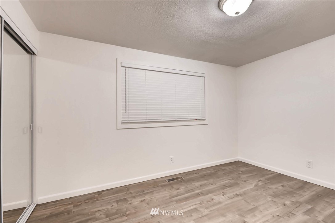 14823 Southeast 113th Street Renton, WA 98059 - Photo 14 of 25 Gallery Image 14