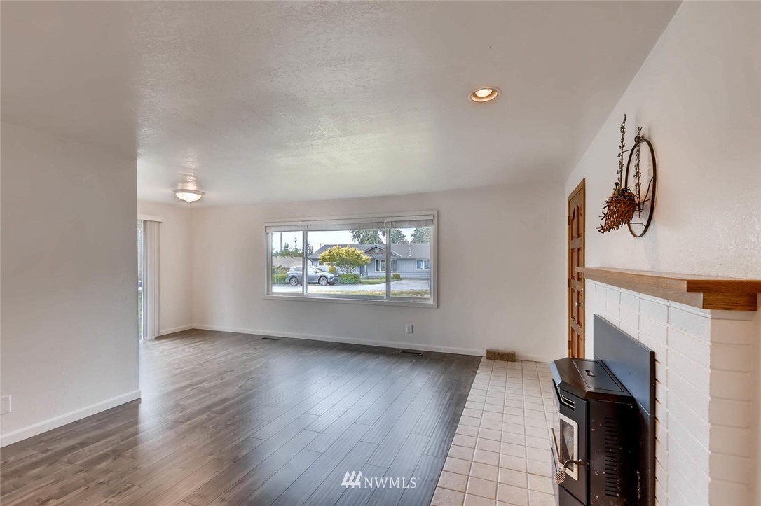 14823 Southeast 113th Street Renton, WA 98059 - Photo 7 of 25 Gallery Image 7