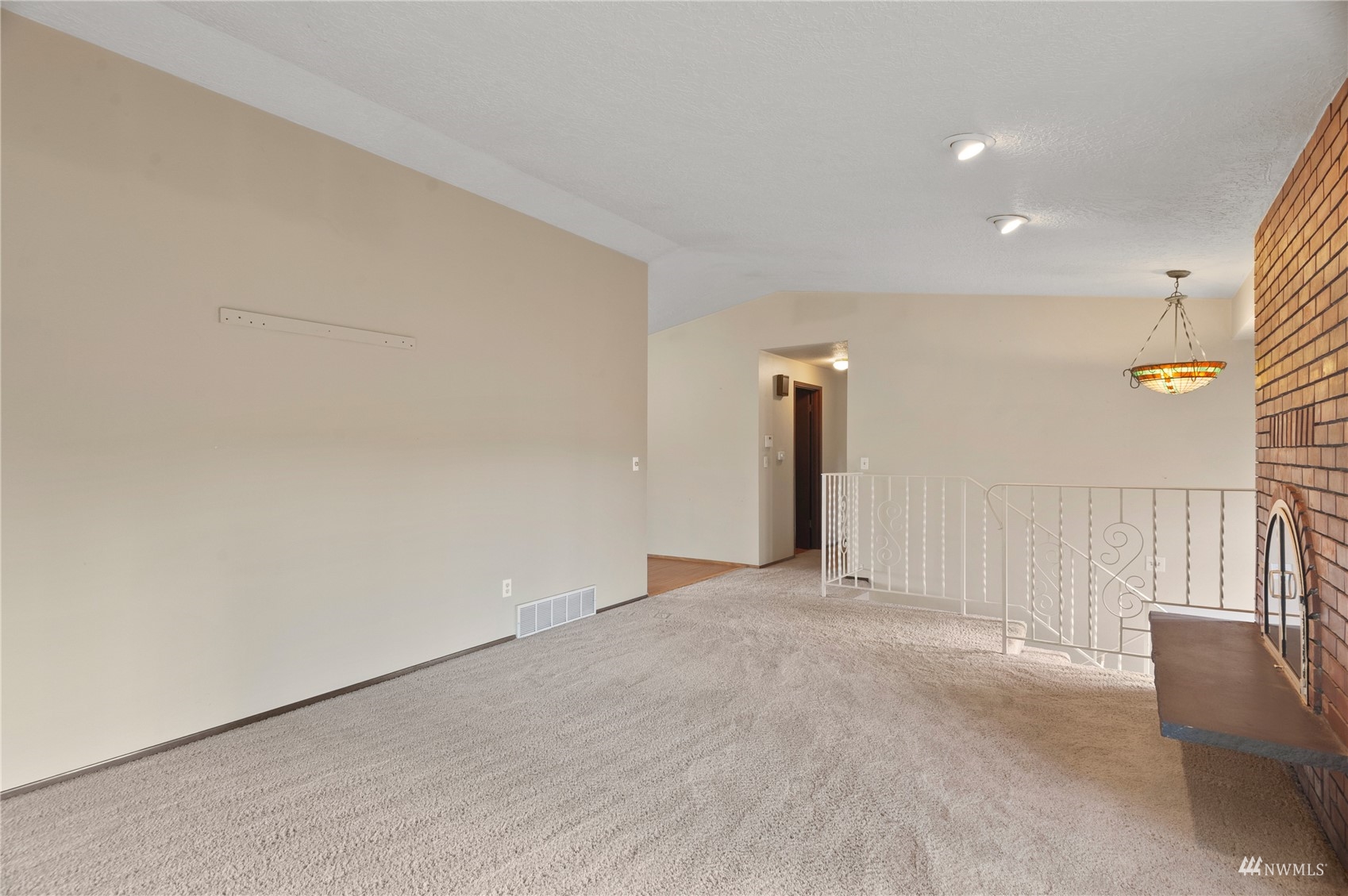 852 Chapman Road Castle Rock, WA 98611 - Photo 8 of 37 Gallery Image 8