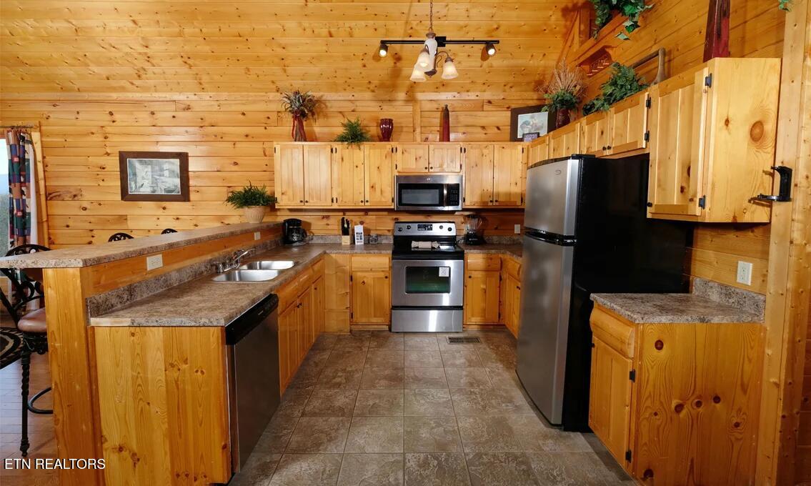 2619 Greystone Ridge Drive Sevierville, TN 37876 - Photo 12 of 35 37ADD021-7A48-4736-82CF-4BE4C69F9D81