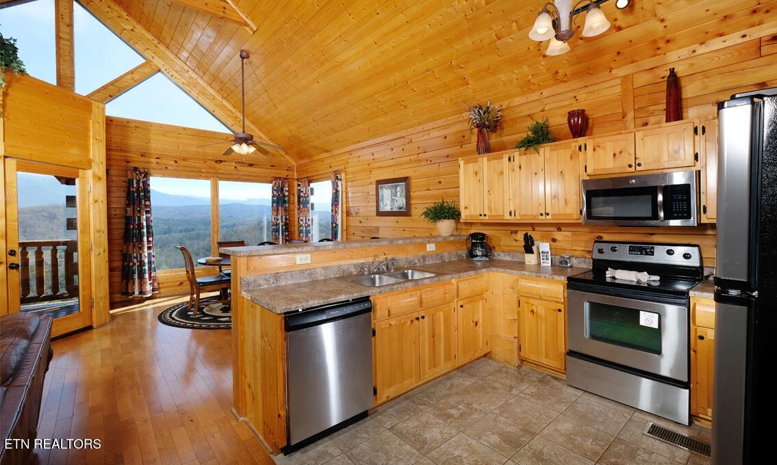 2619 Greystone Ridge Drive Sevierville, TN 37876 - Photo 14 of 35 5A88F851-017E-4FB3-8DB0-D5A9F1BFA7D7