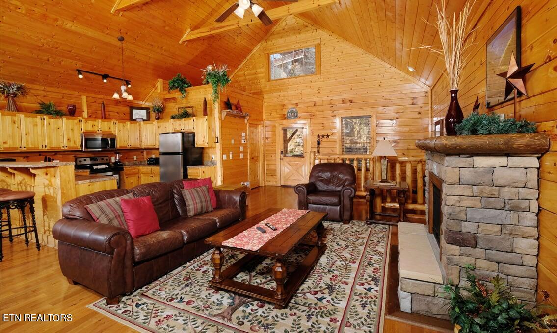 2619 Greystone Ridge Drive Sevierville, TN 37876 - Photo 8 of 35 F4486178-B7C1-40FC-8A91-C09A90EE2BEF