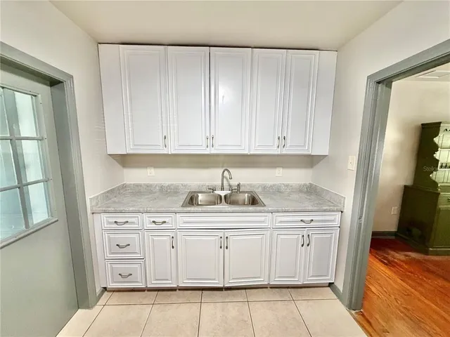 $2,650 | 1017 West Blann Drive, Tampa, FL 33603