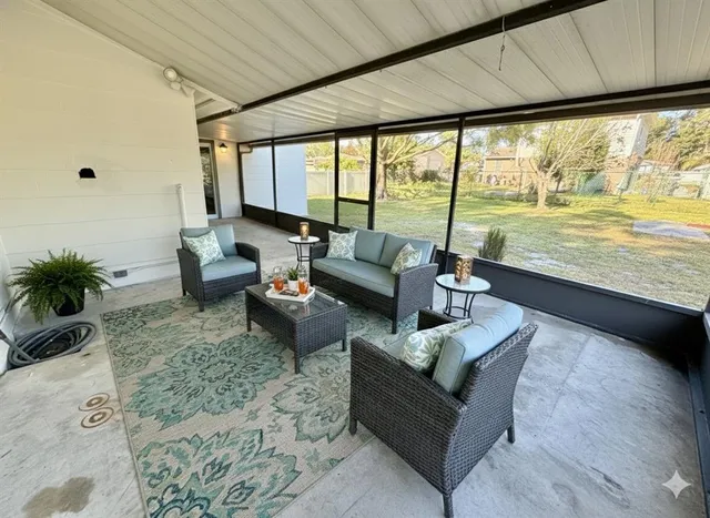 $2,650 | 1017 West Blann Drive, Tampa, FL 33603