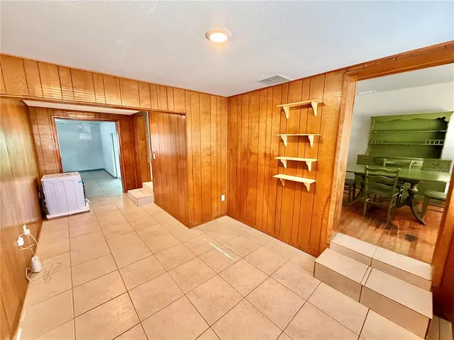 $2,650 | 1017 West Blann Drive, Tampa, FL 33603