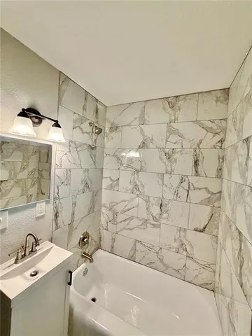 $2,650 | 1017 West Blann Drive, Tampa, FL 33603