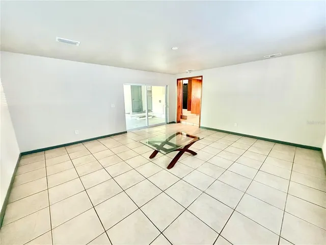 $2,650 | 1017 West Blann Drive, Tampa, FL 33603