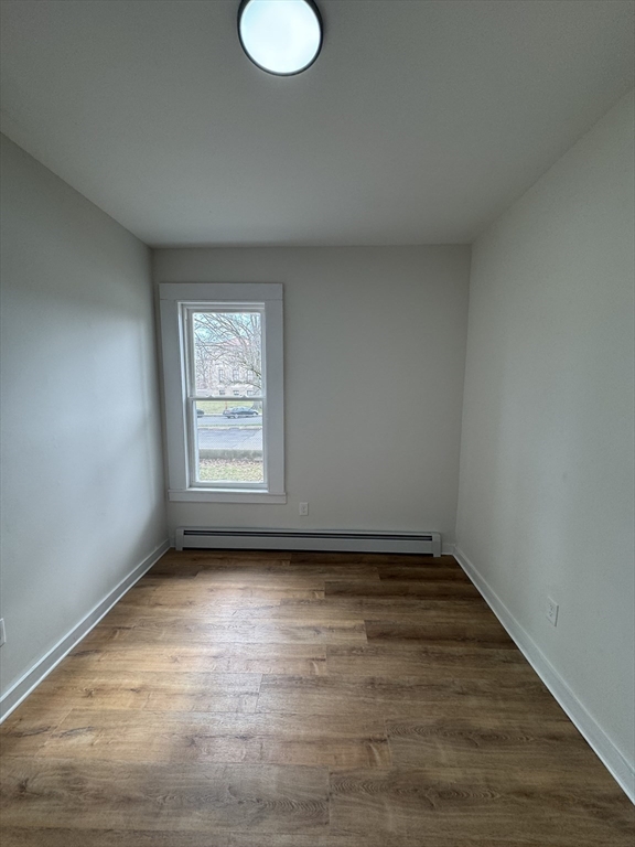 192 Chestnut Street Holyoke, MA 01040 - Photo 15 of 42