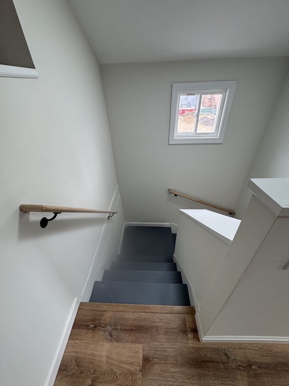 192 Chestnut Street Holyoke, MA 01040 - Photo 31 of 42