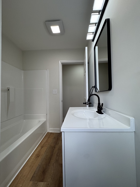 192 Chestnut Street Holyoke, MA 01040 - Photo 9 of 42