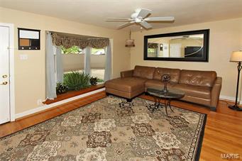727 Edgar Road Webster Groves, MO 63119 - Photo 3 of 23 Gallery Image 3