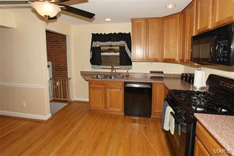 727 Edgar Road Webster Groves, MO 63119 - Photo 7 of 23 Gallery Image 7