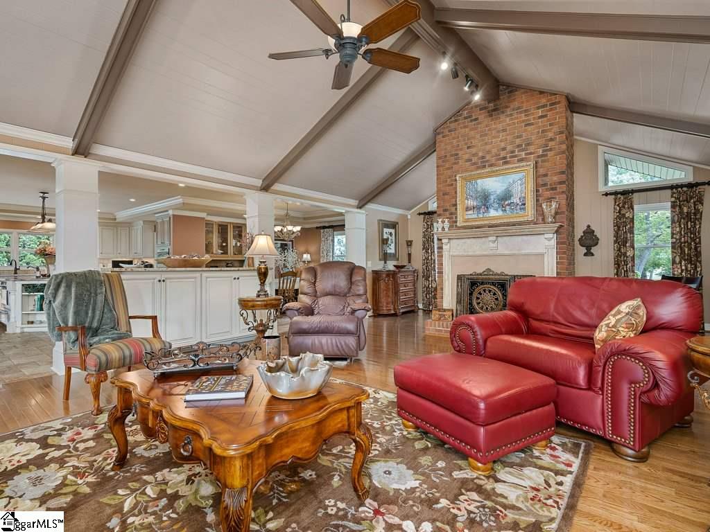246 Green Lake Road Chesnee, SC 29323 - Photo 7 of 36
