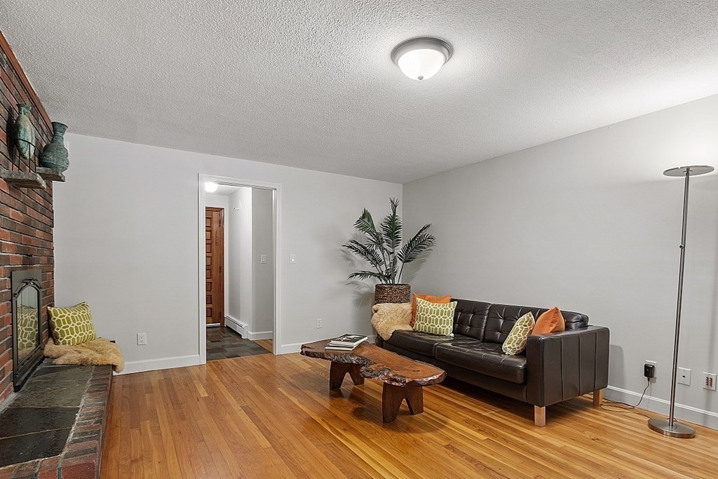 5 Wagon Wheel Road Andover, MA 01810 - Photo 6 of 42 Gallery Image 6