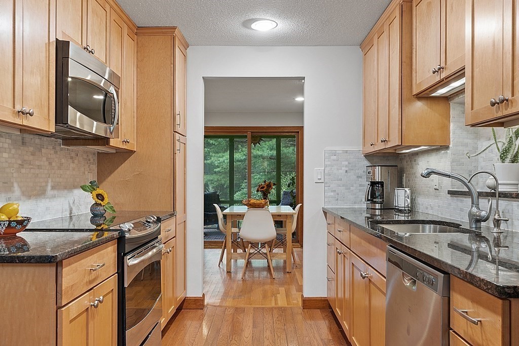 5 Wagon Wheel Road Andover, MA 01810 - Photo 8 of 42 Gallery Image 8