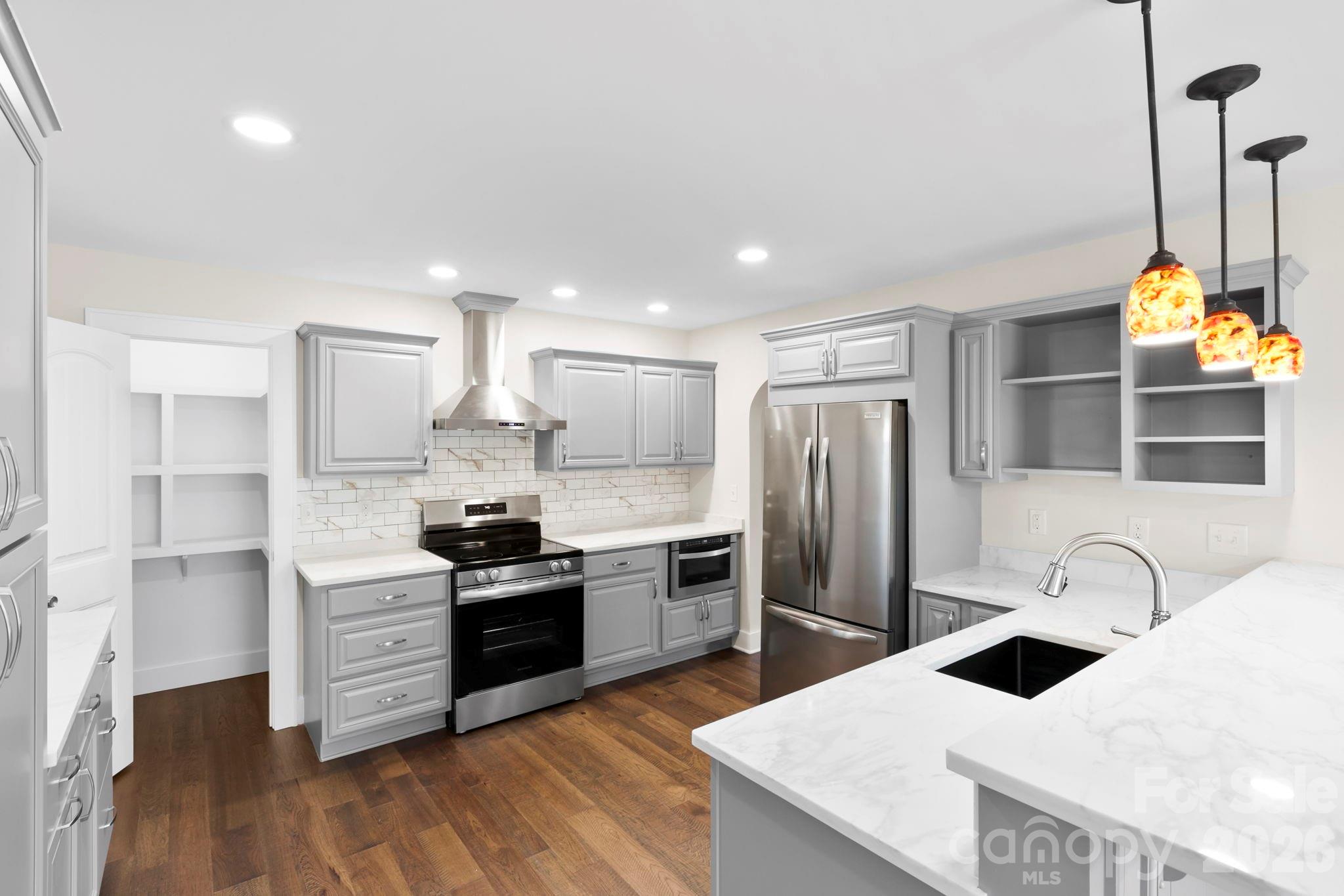 362 South Gray Fox Road Rosman, NC 28772 - Photo 10 of 32