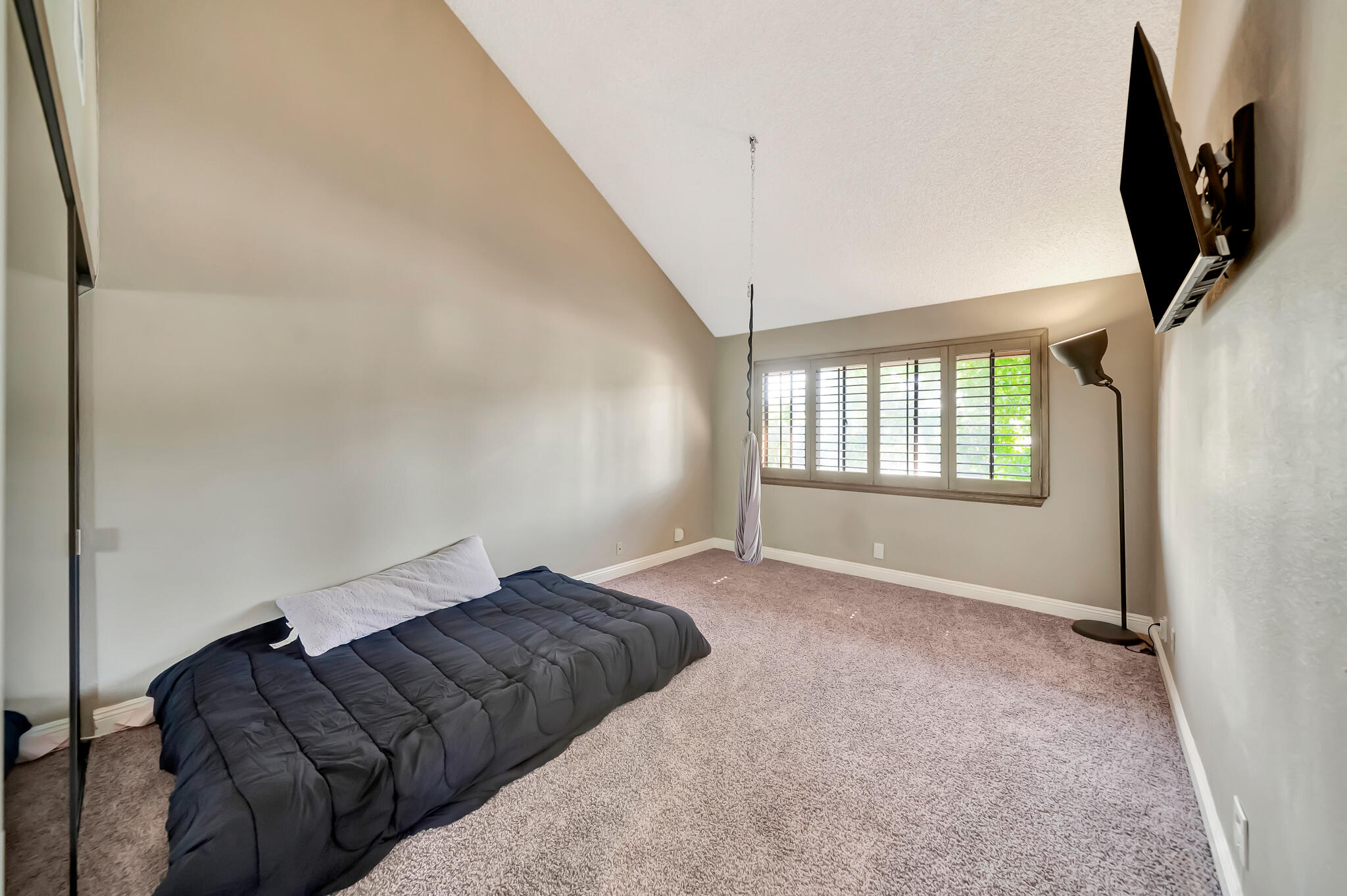 39844 Golfers Drive Palmdale, CA 93551 - Photo 48 of 87 a living room with furniture window and a flat screen tv