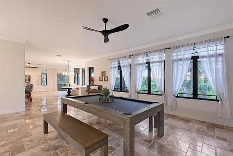 $1,075,000 | 5935 River Forest Circle, Bradenton, FL 34203
